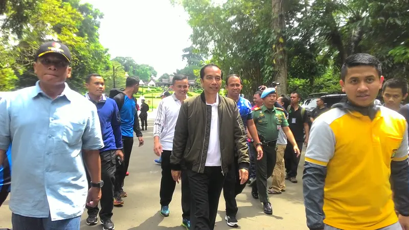 20161217-Jokowi-Bogor-Jalan