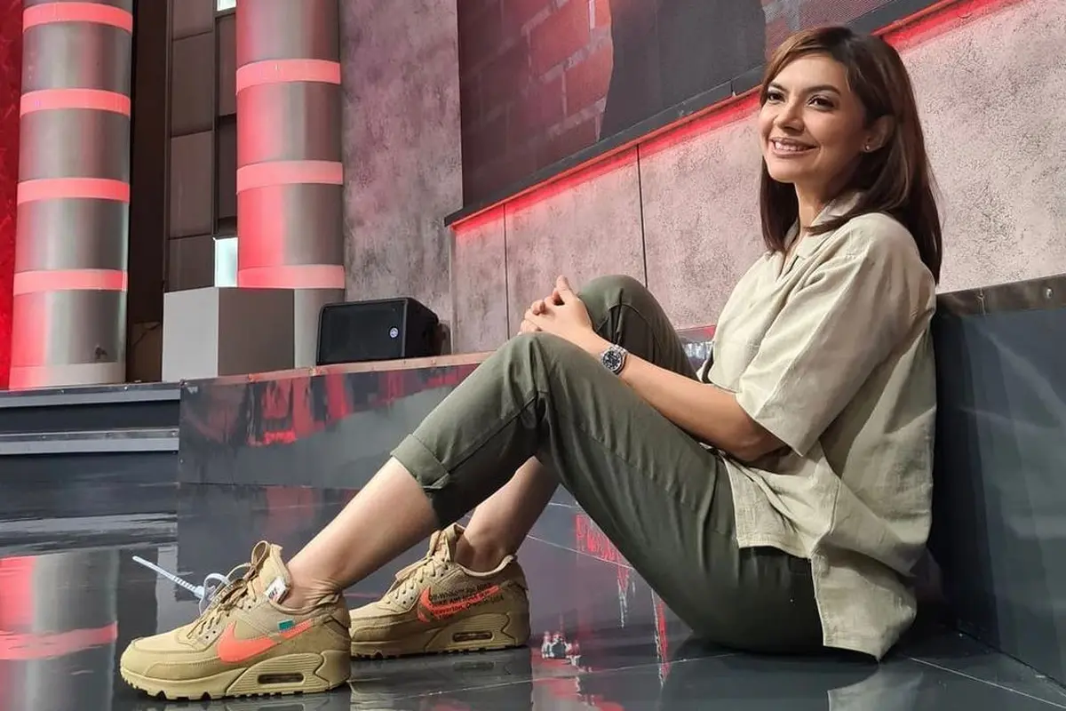 Sepatu Nude