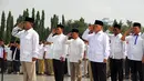 Prabowo terlihat  memimpin upacara penghormatan di Taman Makam Pahlawan, Kalibata, Jakarta Selatan, Selasa (20/5/14) (Liputan6.com/Miftahul Hayat) 