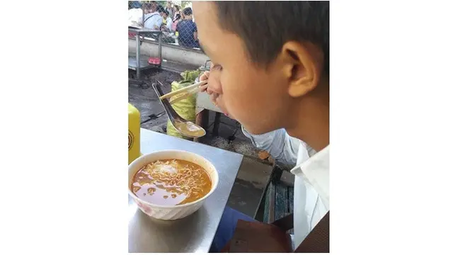 Drama Makan Mie