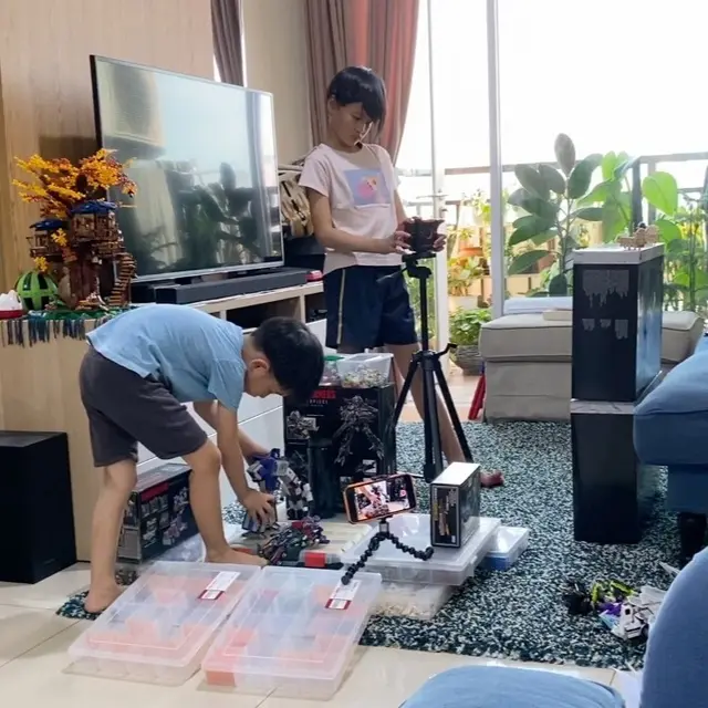 Apartemen Ernest Prakasa