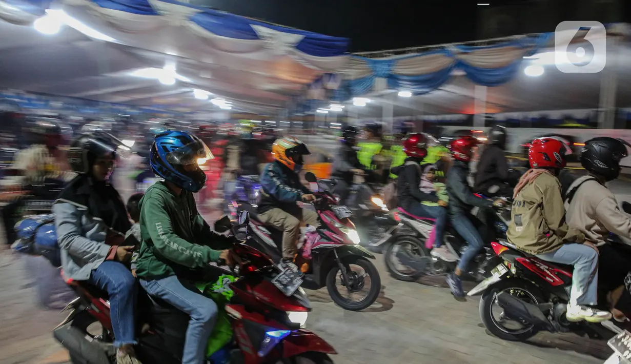 Kementerian Perhubungan (Kemenhub) memprediksi 25,13 juta orang akan mudik menggunakan sepeda motor tahun ini. (Liputan6.com/Faizal Fanani)