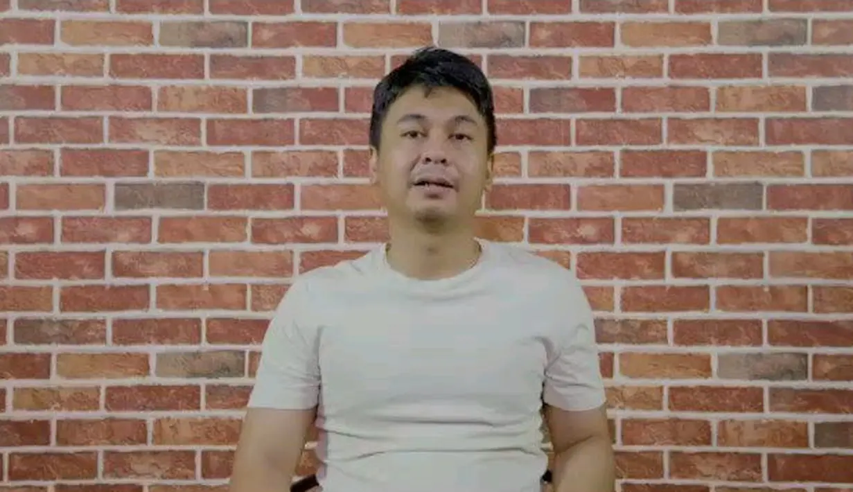 (Instagram/raditya_dika)