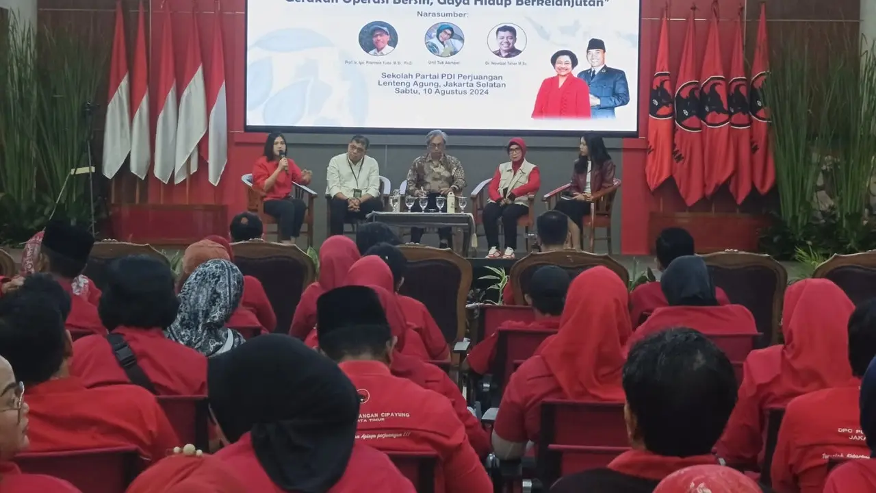 PDIP menggelar seminar dengan tema 'Hari Konservasi Alam Nasional 2024: Gerakan Operasi Bersih, Gaya Hidup Berkelanjutan'.