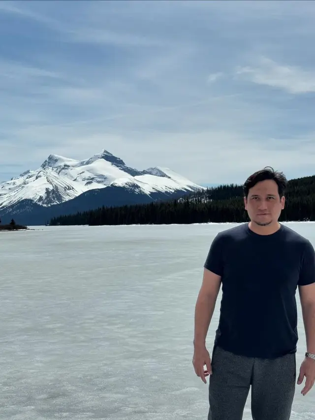 Cindy Fatikasari dan keluarga di Kanada (Instagram/cindyfatikasari18)