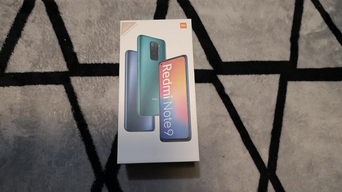 Bongkar Kotak Pembelian Redmi Note 9, Dapat Apa Saja?