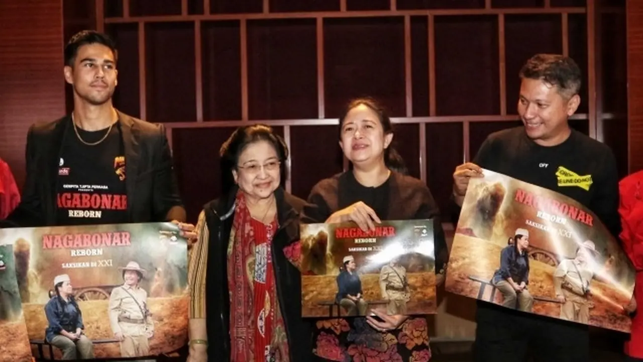 Momen Megawati dan Puan Maharani Nobar Nagabonar