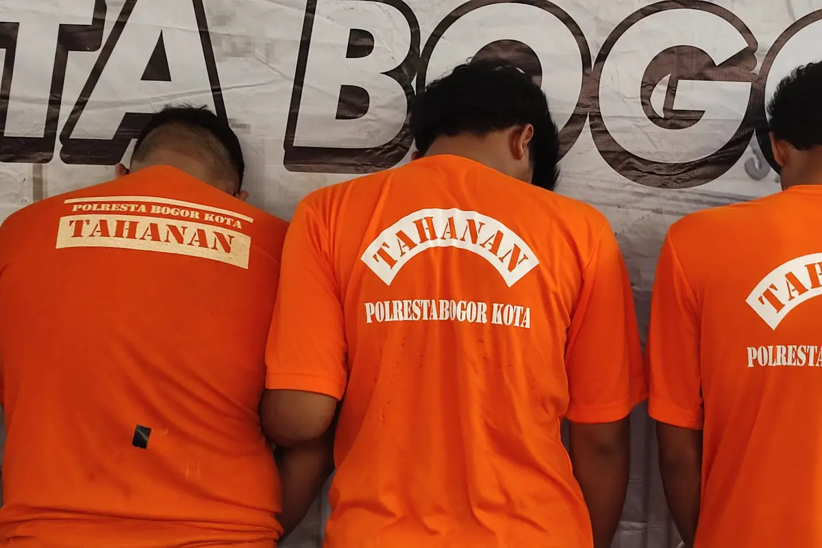 Tiga anggota geng motor dibekuk Polresta Bogor Kota. (Liputan6.com/Achmad Sudarno)