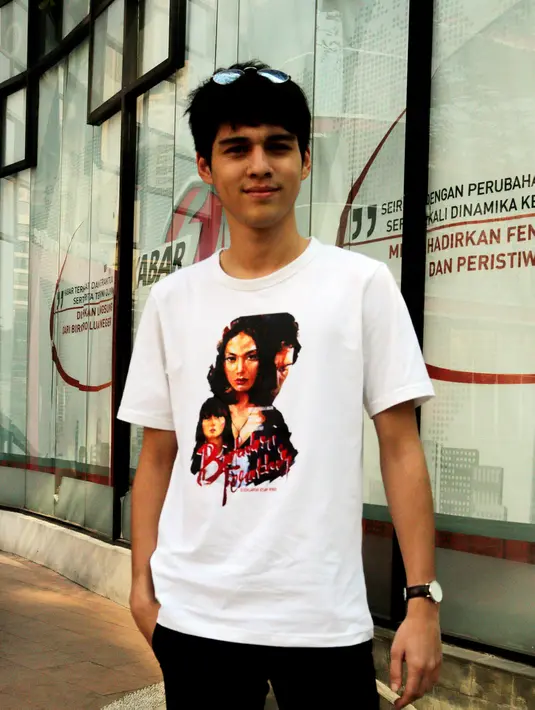 Kerap berperan sebagai ‘playboy’ membuat Maxime sedikit kesulitan menjadi lelaki kutu buku melalui karakter Rasya yang diperankannya di film garapan Awi Suryadi ini. (Wimbarsana/Bintang.com)