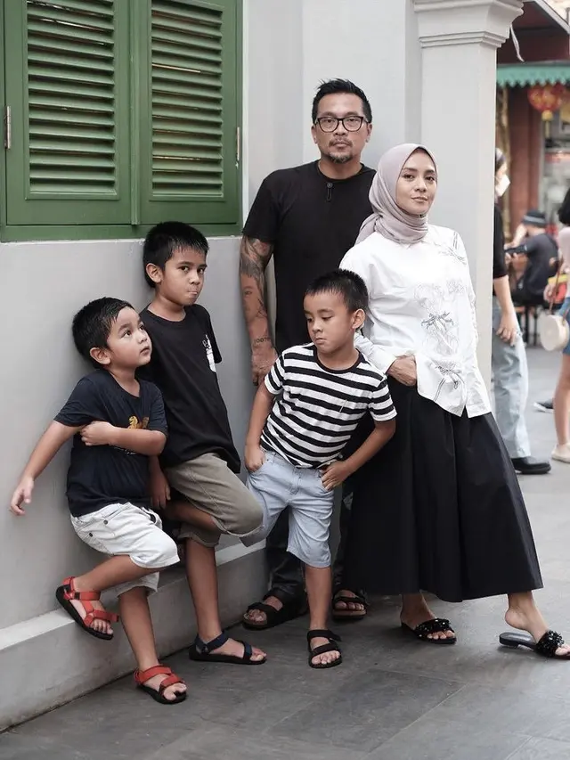 Potret Penyanyi Cilik Enno Lerian yang Kini Berusia 37, credit: @ennolerian_