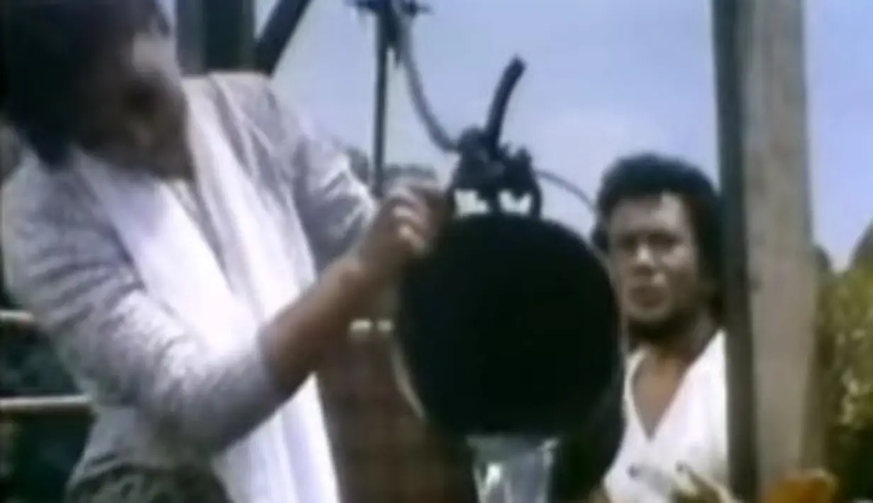 Ida Iasha bersama Rhoma Irama (YouTube/Rhoma Irama Official
)