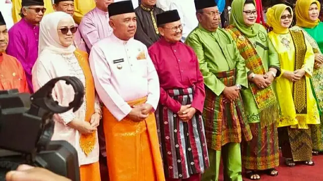 BJ Habibie ketika menjadi tamu undangan peringatan hari ulang tahun Riau tahun 2018.