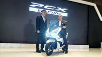 PT Astra Honda Motor resmi meluncurkan Honda PCX listrik. (Dian/Liputan6.com)