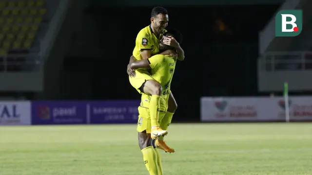 FOTO: 3 Pemain Pencetak Gol Tendangan Bebas Indah pada Matchday 1 Piala Menpora 2021 - Rizky Pora