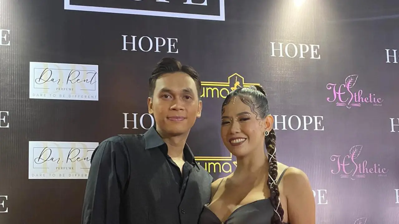 Jennifer Darren dan M Hanafi Lubis di film Hope