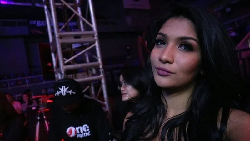 Siva Aprilia Angel One Pride MMA yang Suka Lelaki Macho