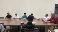 Mediasi pasangan lansia yang mengaku imam mahdi dan ratu adil bersama MUI, Kemenag, dan FKUB di Kantor Kesbangpol Kabupaten Bogor. (Foto: Istimewa)