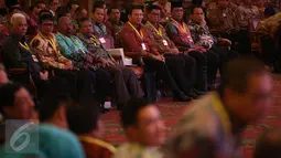 Gubernur DKI Jakarta Basuki 'Ahok' Tjahaja Purnama hadir dalam pembukaan Rakornas ke-7 Tim Pengendalian Inflasi Daerah (TPID) Tahun 2016 di Jakarta, Kamis (4/8). Rakornas TPID tersebut dibuka langsung oleh Presiden Jokowi. (Liputan6.com/Faizal Fanani)