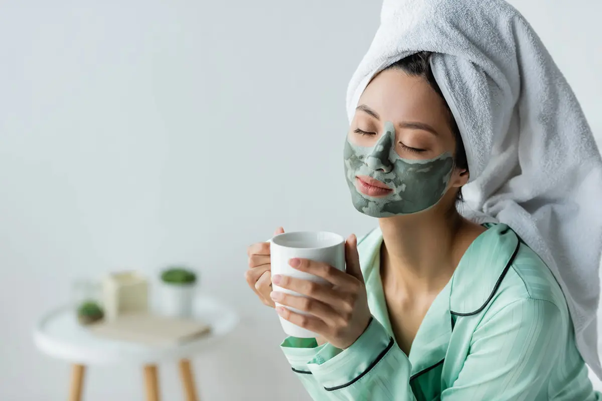 Clay Mask untuk Atasi Komedo, Apakah Hasilnya Efektif? Gali Fakta Penting Sebelum Coba Produknya