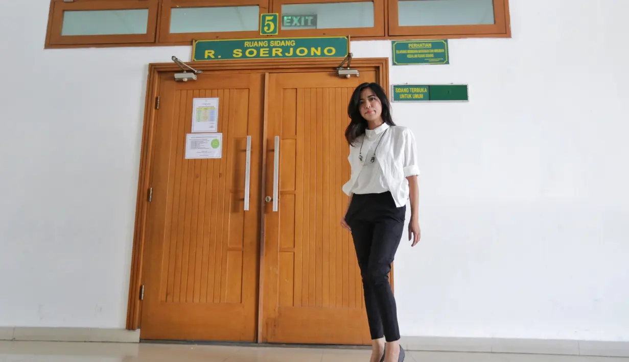 Yeslin Wang istri Delon