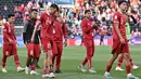 Para pemain timnas Indonesia beberapa kali berhasil menciptakan peluang mencetak gol. (HECTOR RETAMAL/AFP)