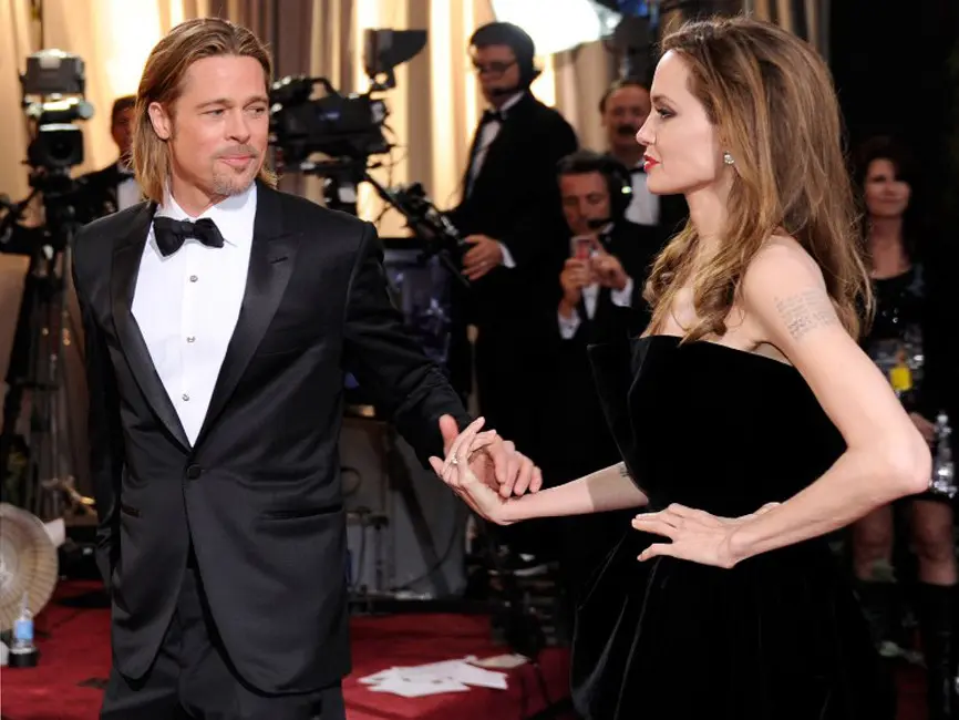 Brad Pitt dan Angelina Jolie. (AFP/Bintang.com)