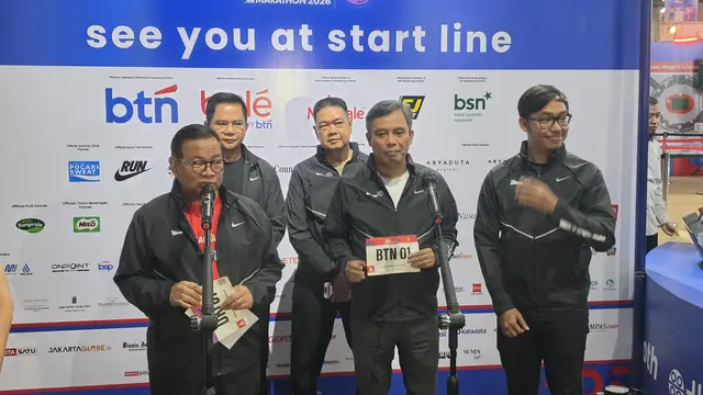 Gubernur DKI Jakarta Pramono Anung mengambil race pack Jakim 2026