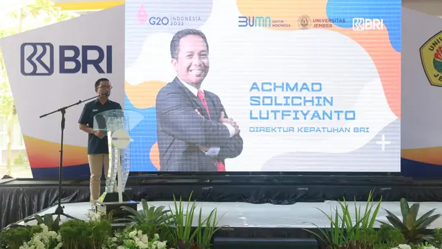 Direktur Kepatuhan BRI Achmad Solichin Lutfiyanto.