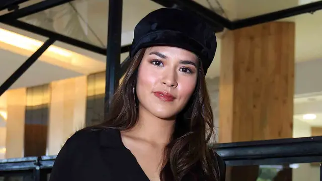 [Bintang] 8 Artis Indonesia Ini Tertutup Soal Asmara