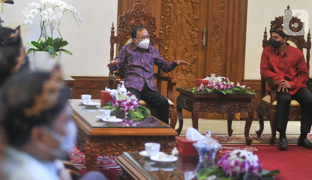 Gubernur Bali Wayan Koster menyambut positif rencana penyelenggaraan Munas Kadin di Bali serta mendoakan dan mendukung Anindya Bakrie dalam upaya pemulihan sektor ekonomi, perdagangan dan pariwisata di Bali yang terpuruk akibat COVID-19. (Liputan6.com/HO/Alwi)