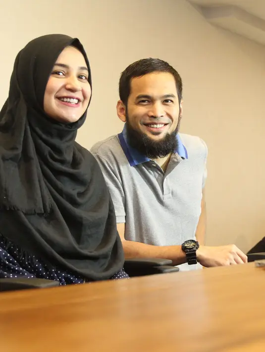 "Iya habis lagi sakit gitu, ngelihat dia (Teuku Wisnu) ketawa kan ngeselin. Pokoknya teknik itu biar enggak mikir sakitnya, sugestinya positif," ucap Shireen Sungkar. (Galih W. Satria/Bintang.com)