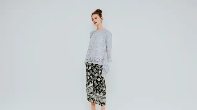 Trik Tampil Anggun Saat Lamaran yang Curi Perhatian di Hari Istimewa