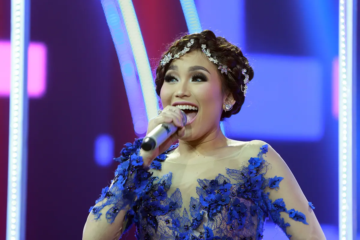 [Bintang] Ayu Ting Ting