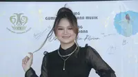 Dinda Claudia Alvian Jadikan Lagu Berjudul Cermin Sebagai Pembuktian Karier Bermusik Profesional