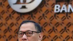 Gubernur Bank Indonesia (BI) Agus Martowardojo memberikan keterangan pers di Jakarta,(19\8). Hasil Rapat Dewan Gubernur BI mencatat triwulan II 2016  mempertahankan 7 days Repo Rate sebesar 5,25 persen. (Liputan6.com/Angga Yuniar)