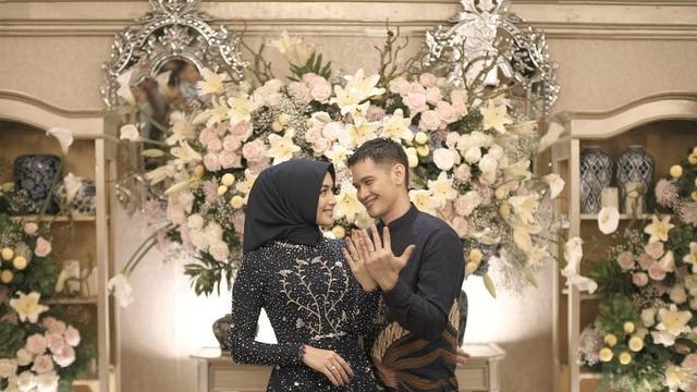 [Fimela] Citra Kirana dan Rezky Aditya