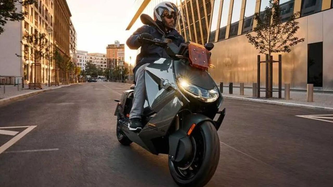 Skuter Listrik BMW CE 04 Udah Kena Recall di Eropa (Rideapart)