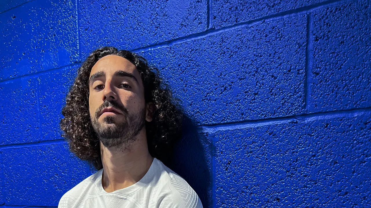 Marc Cucurella gabung Chelsea.