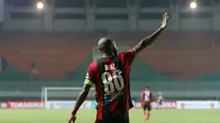 Boaz Solossa, Persipura Jayapura. (Bola.com/Nicklas Hanoatubun)