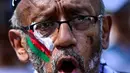 Mereka juga mendesak dunia internasional untuk menekan Israel agar menghentikan agresi militer dan membuka akses masuk truk-truk bantuan kemanusiaan. (Ishara S. KODIKARA/AFP)