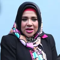 Sejak ditangkap pada beberapa pekan kini Dhaawiya dan anak Elvy Sukaesih lainnya berada di dalam tahanan. Dhawiya dan dua orang kakak lainnya ditangkap karena penyalahgunaan narkoba. (Nurwahyunan/Bintang.com)