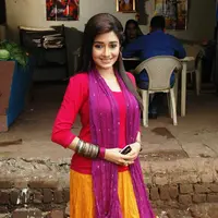 Tina Dutta (via hdwallpapersz.in)