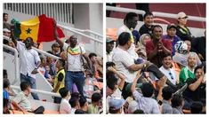 Suporter Senegal beberapa kali mampu mencuri perhatian dari penonton lain saat laga 16 Besar Piala Dunia U-17 2023 antara Timnas Prancis U-17 melawan Timnas Senegal U-17 yang berlangsung di Jakarta International Stadium (JIS), Rabu (22/11/2023). Mereka tak sesekali melakukan aksi kocak seperti datang dengan mengibarkan bendera negaranya sambil membawa galon air mineral hingga menunjukkan kebolehannya melakukan juggling dari tribune. Sayangnya, Timnas Senegal U-17 harus gagal melaju ke babak perempat final setelah kalah dalam babak adu penalti. (Bola.com/Bagaskara Lazuardi)