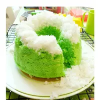 Kue putu ayu bisa jadi alternatif kado di hari ibu.