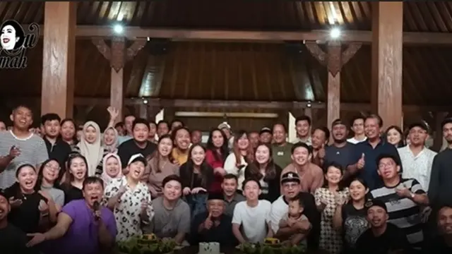 Potret Kedekatan Soimah dengan Kekasih Anaknya