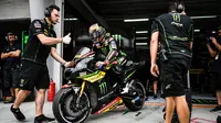 Pembalap pengganti Yamaha Tech 3, Michael van der Mark puas dengan hasil pada FP1 dan FP2 MotoGP Valencia. (Mohd RASFAN / AFP )
