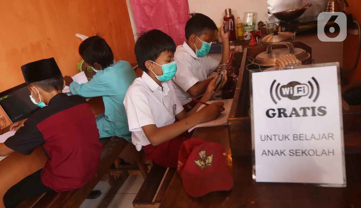 FOTO: Warung Kopi Ini Sediakan Wifi Gratis untuk Anak ...