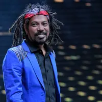 Dalenz harus bernostalgia dari panggung Golden Memories. (Adrian Putra/Bintang.com)