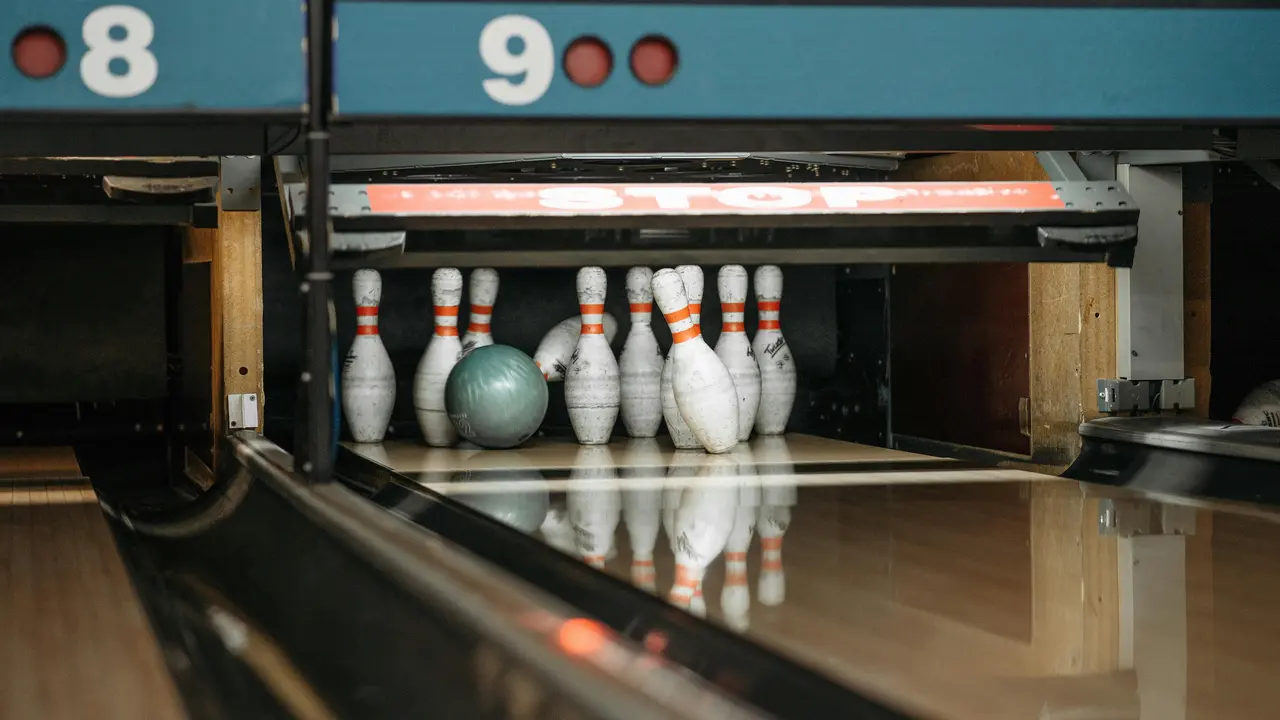 8 Manfaat Bowling untuk Kesehatan Tubuh dan Mental, Lebih dari Sekadar Permainan