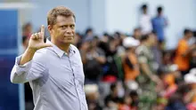 Pelatih Persija Jakarta, Sergio Farias, saat menghadiri sesi latihan di Lapangan Sutasoma, Jakarta, Jumat (17/1/2020). Pria asal Brasil ini akan memimpin pasukan Macan Kemayoran untuk mengarungi Liga 1 musim depan. (Bola.com/M Iqbal Ichsan)